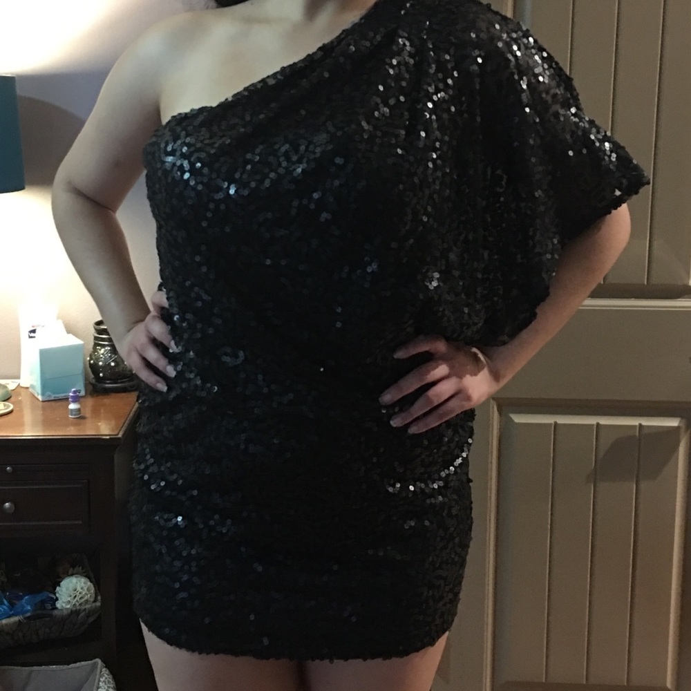 Jessica Simpson sequin dress